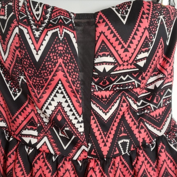 Charlotte Russe Strapless Mini Dress * Medium - Picture 3 of 6